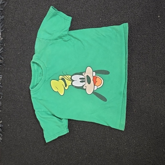 Disney Other - Green Goofy t shirt